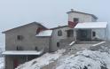 Γιάννενα: Έπεσαν τα πρώτα χιόνια στο καταφύγιο της Αστράκας - Φωτογραφία 2