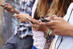 Οι έφηβοι «απαρνιώνται» το Facebook θεωρώντας το πλέον ξεπερασμένο