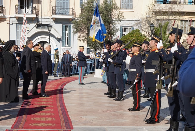 Η πολιτική και στρατιωτική ηγεσία του ΥΠΕΘΑ στις εορταστικές εκδηλώσεις στη Θεσσαλονίκη - Φωτογραφία 2