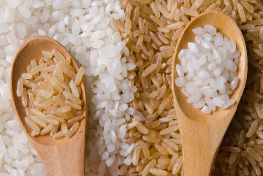 Ρύζι άσπρο ή καστανό: Ποιο είναι καλύτερο για την υγεία - Φωτογραφία 1