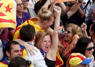 Κήρυξε ανεξαρτησία η Καταλονία - Φωτογραφία 1