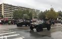 Μεγαλειώδης η παρέλαση στη Θεσσαλονίκη με εμβατήρια, τραγούδια, συγκίνηση και ρίγος (ΒΙΝΤΕΟ - ΦΩΤΟ) - Φωτογραφία 2