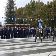 Υπό βροχή ολοκληρώθηκε η παρέλαση στα Τρίκαλα - Φωτογραφία 7