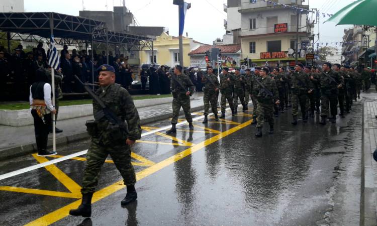 Υπο βροχή ο εορτασμός της 28ης Οκτωβρίου στην Ξάνθη - Φωτογραφία 5