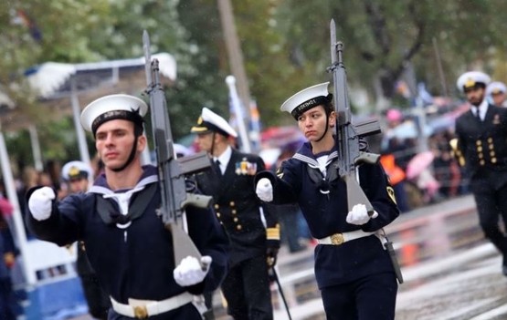 28η Οκτωβρίου - Θεσσαλονίκη: Οι γυναίκες που μαγνήτισαν τα βλέμματα στη στρατιωτική παρέλαση - Φωτογραφία 3