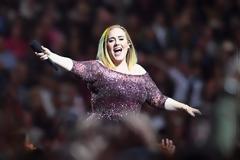 500.000$ για κάθε εμφάνιση της Adele
