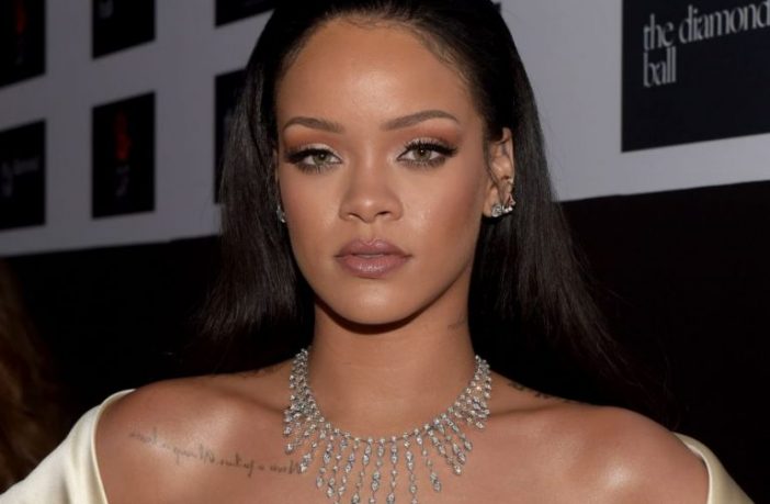 Η βίλα των 15 εκατ. ευρώ στη Νέα Υόρκη που πουλάει η Rihanna - Φωτογραφία 1