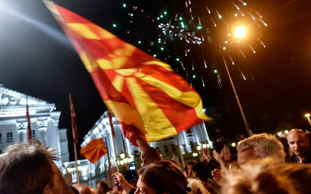 Το «μπαλάκι» στο λαό: Το ΝΑΤΟ κατασκευάζει δύο νέες βάσεις στα Βαλκάνια – Πάμε σε δημοψήφισμα και ένταξη άρον-άρον της ΠΓΔΜ στη Συμμαχία 35 SHARES - Φωτογραφία 1