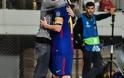Φοβερή σκηνή στο Καραϊσκάκη: Πιτσιρικάς μπήκε μέσα στο γήπεδο για να αγκαλιάσει τον Μέσι...  [photos]