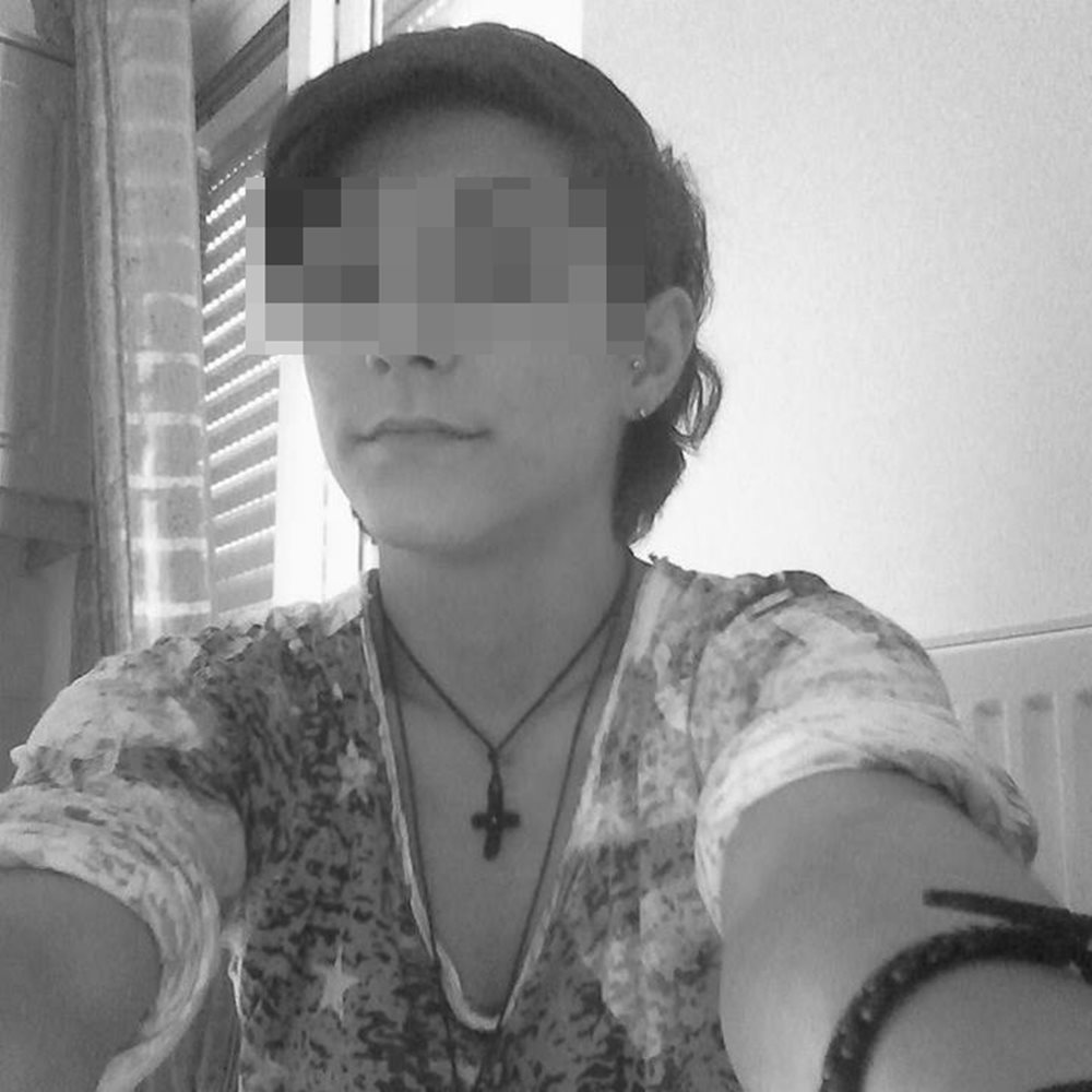 Πύργος: 20χρονη μαχαίρωσε τον 21χρόνο πρώην της, επειδή εξοργίστηκε με ένα ποστάρισμα του στο facebook - Φωτογραφία 2