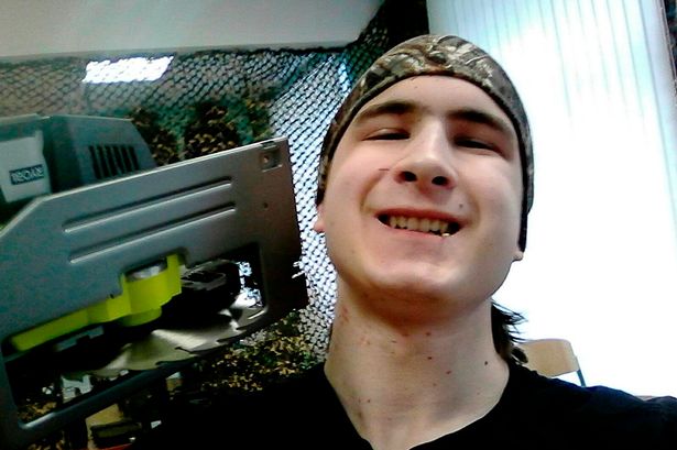 Μόσχα: Άγριο έγκλημα-Φοιτητής σκότωσε τον καθηγητή του, έβγαλε selfies με το πτώμα και αυτοκτόνησε - Φωτογραφία 2