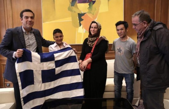 Ο Αμίρ κράτησε τελικά την ελληνική σημαία - Η συνάντηση με τον Τσίπρα στο Μαξίμου [photos] - Φωτογραφία 6