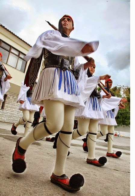 Στα άδυτα του στρατοπέδου της Προεδρικής Φρουράς - Όλα όσα δεν ξέρατε για τους Εύζωνες [photos + video] - Φωτογραφία 11