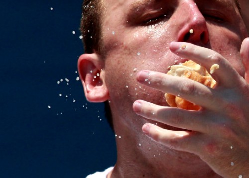 Αδυνάτισμα: Τι συμβαίνει όταν τρώτε γρήγορα και τι όταν τρώτε αργά - Φωτογραφία 1