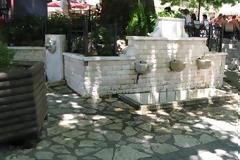 Μερικές από τις ωραιότερες παραδοσιακές βρύσες της Ελλάδας σε Αιτωλοακαρνανία και Ευρυτανία (φωτο)