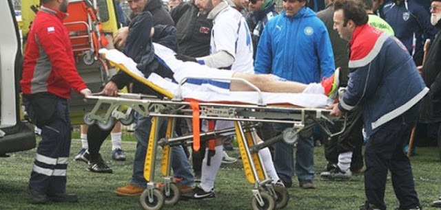 Στο νοσοκομείο Αγρινίου 27χρονος ποδοσφαιριστής της Θύελλας Παραβόλας – Χτύπησε σε φάση διεκδίκησης της μπάλας - Φωτογραφία 1