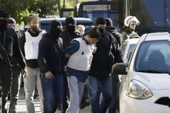Παρέμβαση αντιεξουσιαστών στο γραφείο του Ειδικού Εφέτη Ανακριτή για τον 29χρονο (φωτογραφίες)