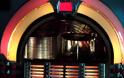 Jukebox: Πώς δημιουργήθηκε το θρυλικό μηχάνημα μουσικής και από ποιον!