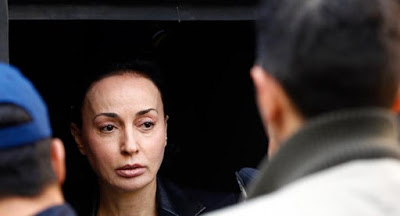 Αποφυλακίστηκαν Βίκυ Σταμάτη και Αρετή Τσοχατζοπούλου - Φωτογραφία 1
