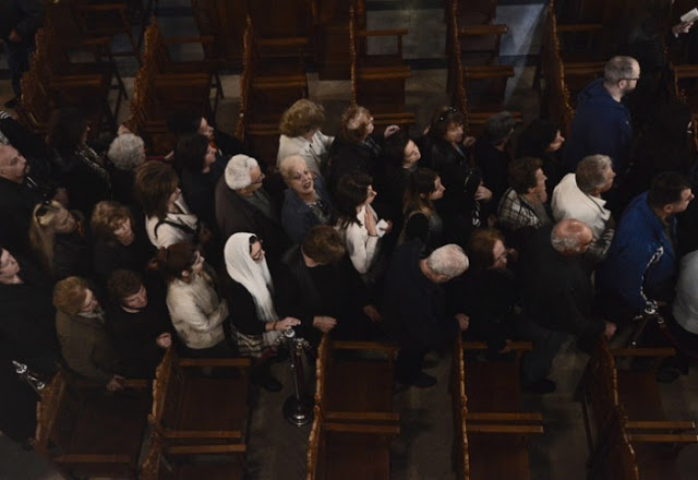 «Λαοθάλασσα» στη Νέα Ιωνία για να προσκυνήσουν την Αγία Ζώνη [photos] - Φωτογραφία 8