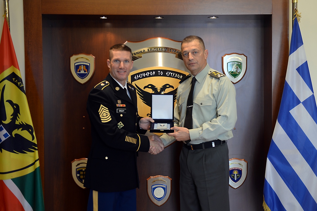 Επίσκεψη στο ΓΕΣ του Αρχηγού των Υπαξιωματικών του Στρατού των ΗΠΑ (6 ΦΩΤΟ) - Φωτογραφία 5