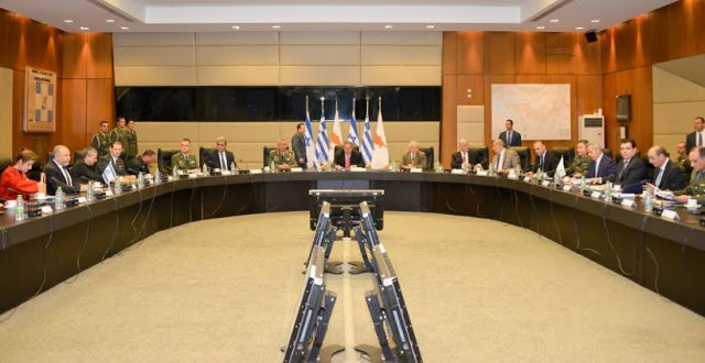 Δήλωση ΥΕΘΑ Πάνου Καμμένου μετά την τριμερή συνάντηση των Υπουργών Άμυνας Ελλάδας, Κύπρου και Ισραήλ στο ΥΠΕΘΑ - Φωτογραφία 2
