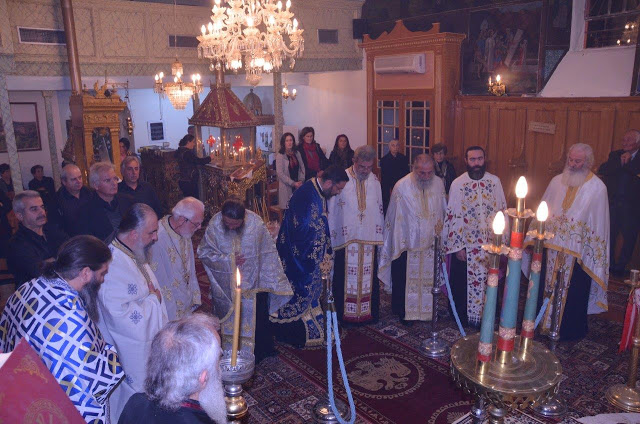 Χορεία ιερέων στο Εσπερινό για την εορτή των Αρχαγγέλων Μιχαήλ και Γαβριήλ στο Αγράμπελο. - Φωτογραφία 28