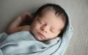 Μωρό ενός μηνός: Ποια σημάδια «μαρτυρούν» αναπτυξιακή καθυστέρηση