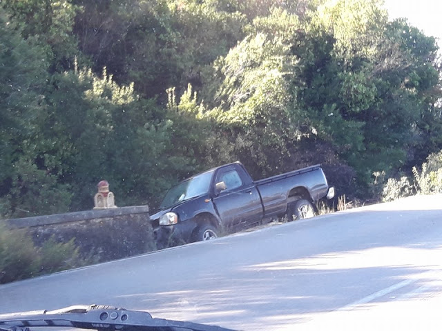 ΑΓΡΟΤΙΚΟ όχημα ξέφυγε απο την πορεία του και έπεσε σε Χαντάκι στη ΒΟΝΙΤΣΑ (ΦΩΤΟ: Στέλλα Λιάπη) - Φωτογραφία 9