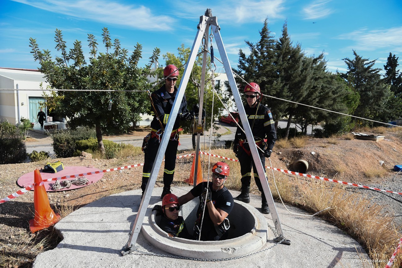 Οι ράμπο της ΕΜΑΚ που σώζουν ζωές - Φωτογραφία 4