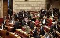 Βουλευτές του ΣΥΡΙΖΑ εκθειάζουν το έργο των Σωμάτων Ασφαλείας στη Βουλή