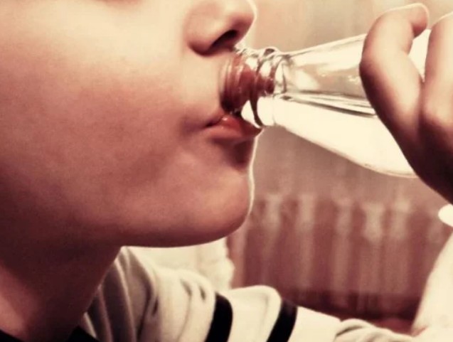 Σοκάρει η ηλικία του πιο μικρού καταγεγραμμένου χρήστη αλκοόλ στα Χανιά [photos] - Φωτογραφία 1
