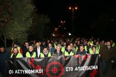 Κανένας αστυνομικός στο απόσπασμα των τρομοκρατών