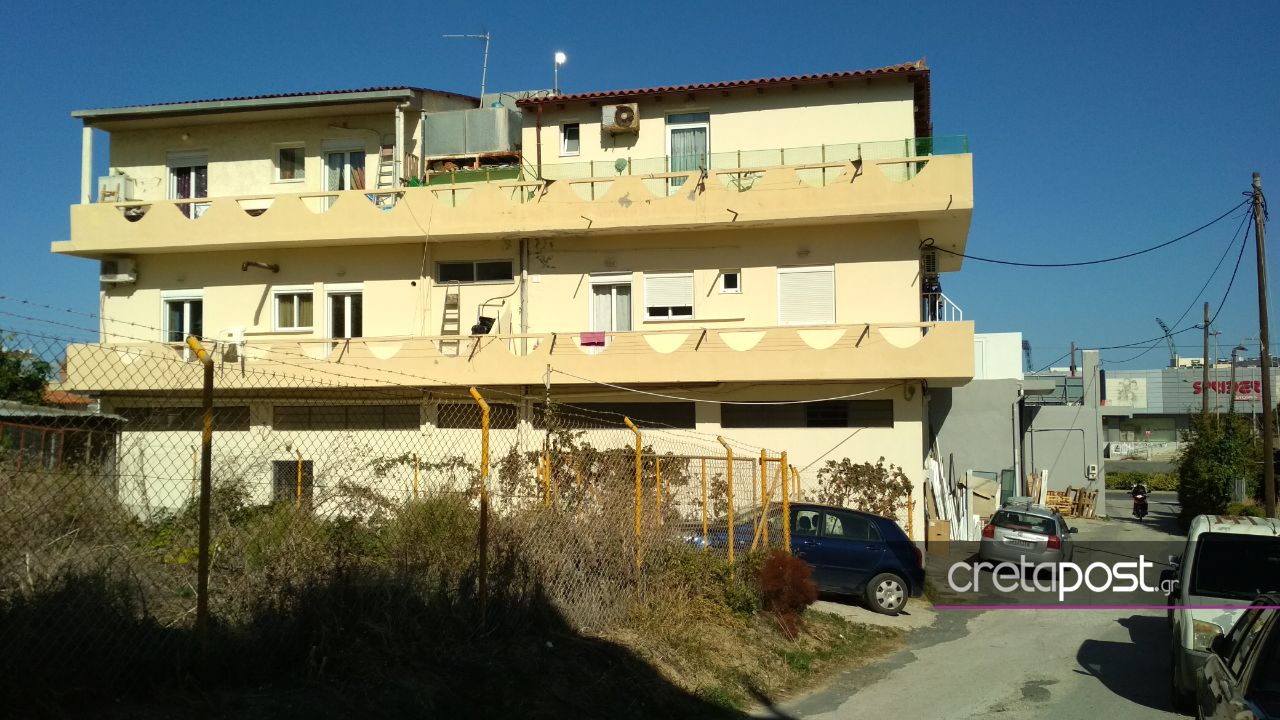 Τραγωδία στην Κρήτη: Μαχαίρωσε και σκότωσε το γείτονα της για μία παρατήρηση - Φωτογραφία 4