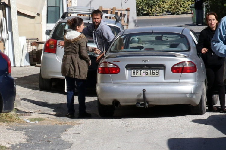 Κρήτη: Η 26χρονη που δολοφόνησε τον γείτονά της είχε αφεθεί ελεύθερη λίγες ώρες πριν - Φωτογραφία 2