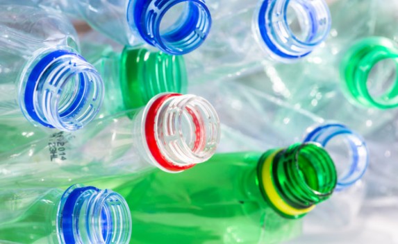 Προσοχή: Μην ξαναχρησιμοποιείτε τα πλαστικά μπουκάλια – Δείτε γιατί - Φωτογραφία 1