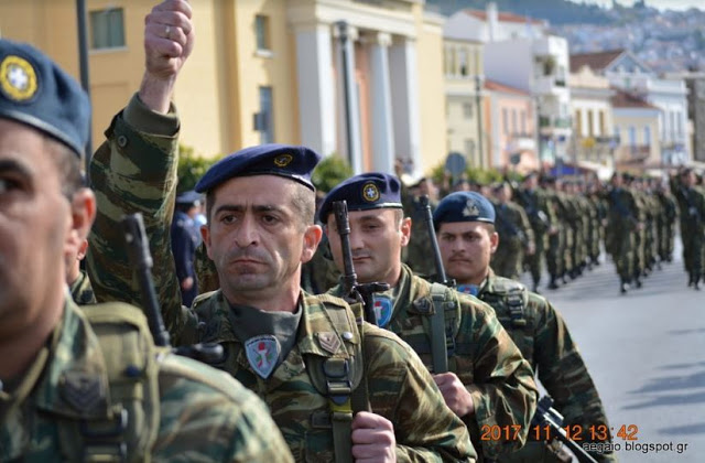 ΕΛΕΥΘΕΡΙΑ ΣΑΜΟΥ 2017. Εντυπωσιακές φωτό από τη Στρατιωτική παρέλαση - Φωτογραφία 18