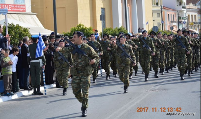 ΕΛΕΥΘΕΡΙΑ ΣΑΜΟΥ 2017. Εντυπωσιακές φωτό από τη Στρατιωτική παρέλαση - Φωτογραφία 19