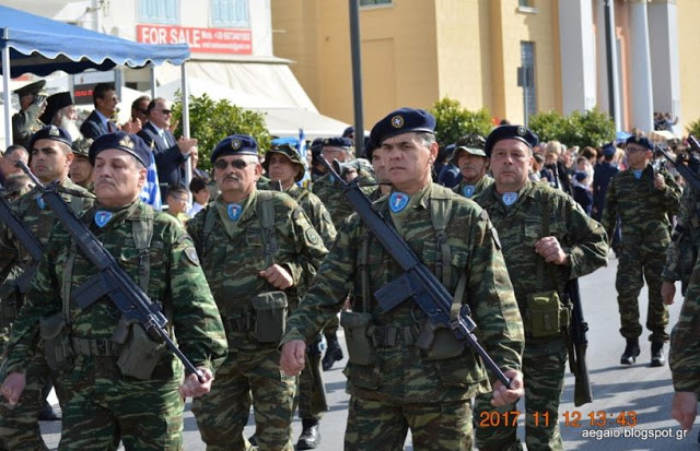 ΕΛΕΥΘΕΡΙΑ ΣΑΜΟΥ 2017. Εντυπωσιακές φωτό από τη Στρατιωτική παρέλαση - Φωτογραφία 32