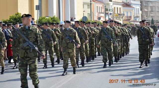 ΕΛΕΥΘΕΡΙΑ ΣΑΜΟΥ 2017. Εντυπωσιακές φωτό από τη Στρατιωτική παρέλαση - Φωτογραφία 36