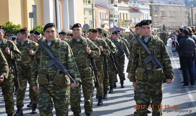 ΕΛΕΥΘΕΡΙΑ ΣΑΜΟΥ 2017. Εντυπωσιακές φωτό από τη Στρατιωτική παρέλαση - Φωτογραφία 38