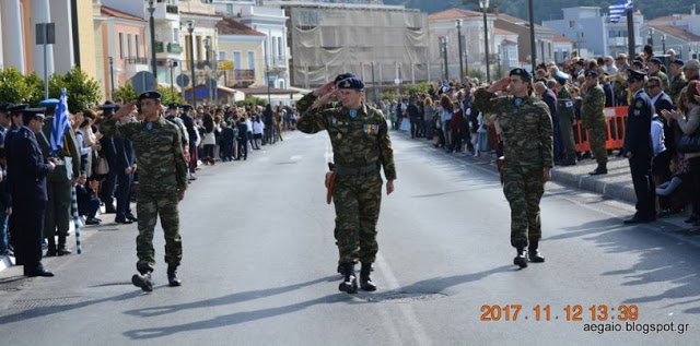 ΕΛΕΥΘΕΡΙΑ ΣΑΜΟΥ 2017. Εντυπωσιακές φωτό από τη Στρατιωτική παρέλαση - Φωτογραφία 4