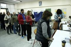 Μέχρι τις 20:00, σύμφωνα με τα επίσημα στοιχεία Κεντροαριστερά: Στις 210 χιλιάδες έφθασε η συμμετοχή στις κάλπες - Παράταση όπου κριθεί απαραίτητη