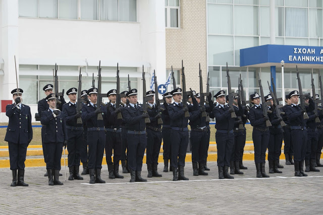 Ορκίστηκαν 79 Δόκιμοι στη Σχολή Αξιωματικών στις Αχαρνές (φωτογραφίες) - Φωτογραφία 1