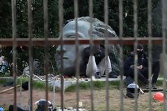 Ζητούν «πολεμοφόδια» για συγκρούσεις οι καταληψίες του Πολυτεχνείου
