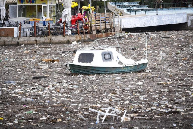 15 οι νεκροί από την θεομηνία στη Δυτική Αττική – Σε απελπισία οι κάτοικοι στη Μάνδρα - Φωτογραφία 8