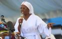 «Gucci» Γκρέις Μουγκάμπε: Ποια είναι η γυναίκα-δηλητήριο που προκάλεσε το πραξικόπημα στη Ζιμπάμπουε; - Φωτογραφία 3