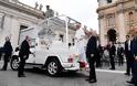Ο Πάπας Φραγκίσκος «πατάει γκάζι» στο Βατικανό με τη νέα του Λαμποργκίνι! - Φωτογραφία 5