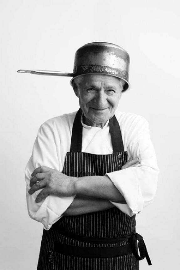 Άρθουρ Γιαννακόπουλος: Ο 80χρονος Έλληνας σεφ που διέπρεψε στην Αυστραλία - Φωτογραφία 1
