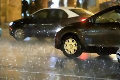 Συμβουλές της τροχαίας για το πώς πρέπει να οδηγούμε στην κακοκαιρία